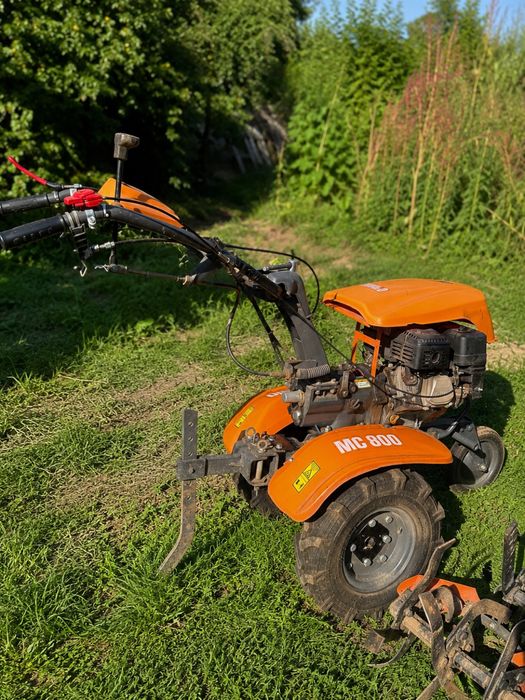 Motocultor O-MAC MC 800, 8 CP, 223 cm³ 2+1 viteze cu accesorii
