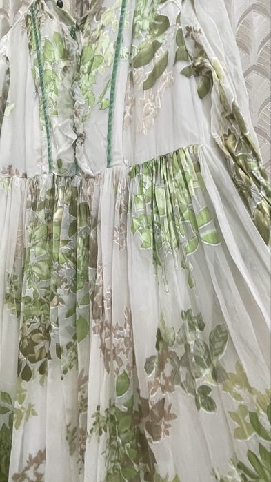 Көйлектер сатылады