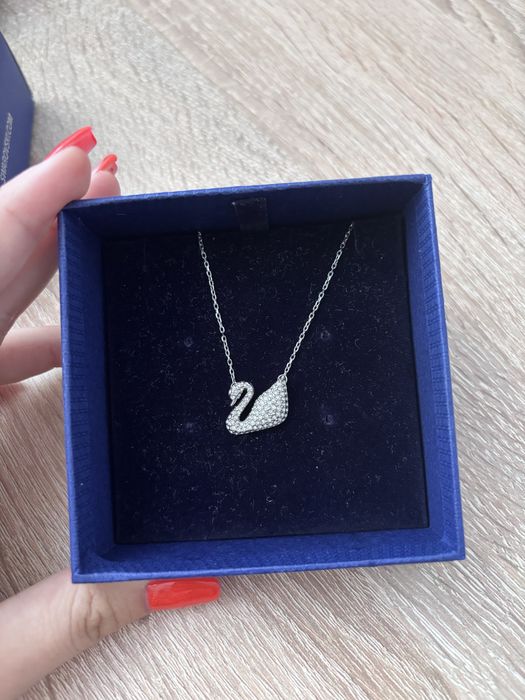Сребристо колие Swarovski