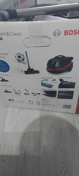 Переща прахосмукачка bosh aqwa&clean 4 работи перфектно без забелешки.