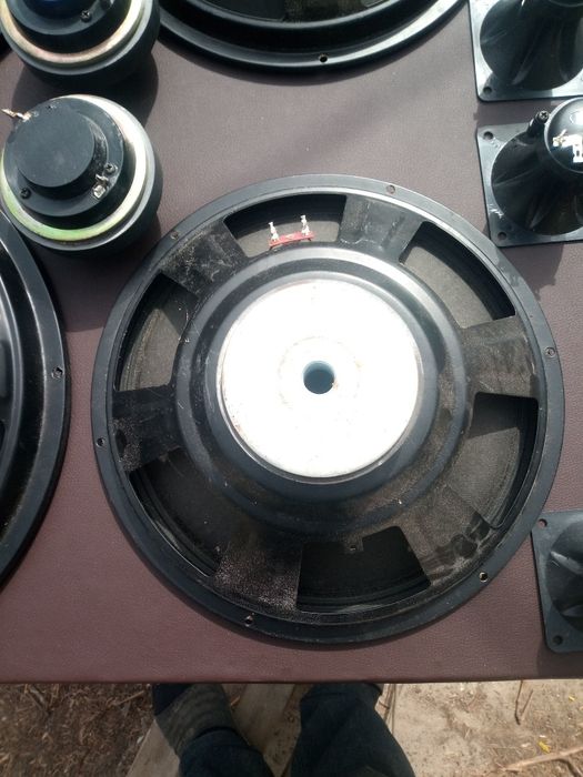 Vând/schimb difuzoare