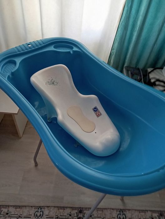 Продам ванночку детскую