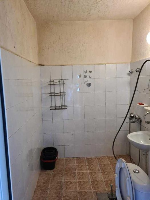 Продава се Двустаен апартамент в София, Надежда 2 - 90 кв.м за 561 €/кв.м - Снимка #1