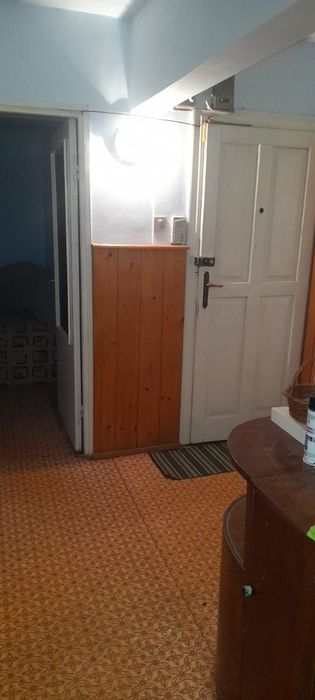 Inchiriez apartament cu 2 camere 140€