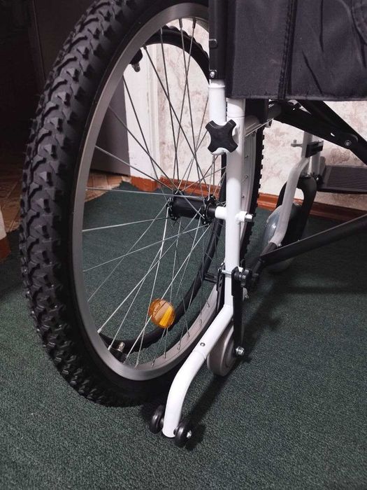 Инвалидное кресло-коляска