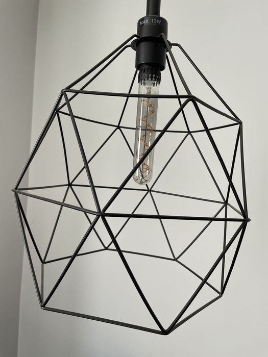 Lampadar cu lumina calda