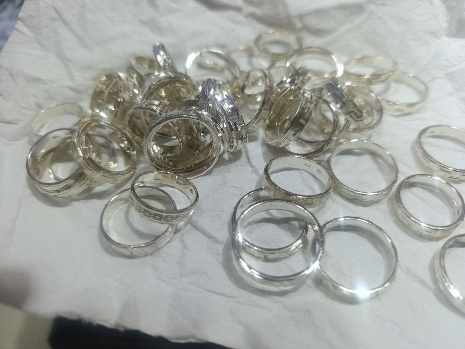 Кумуш узук , эркаклар никох узуги Проба 925 размери 18 -23 вес 4-6 г