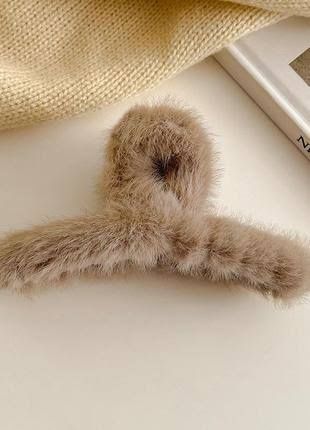 Mukammal ko‘rinish siri — mo‘ynali soch qisqichi