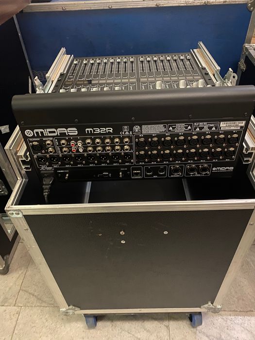 Midas m32r с къстъм кейс за него