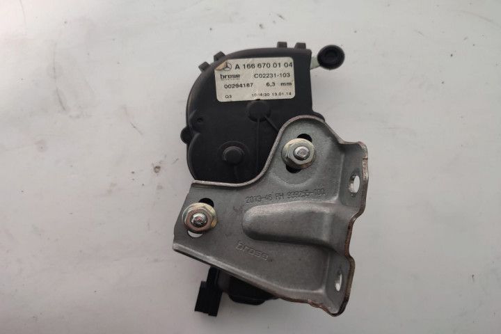 Motoras geam dreapta spate a1666700104 Mercedes Benz GLE AMG W166 (2015 - 2019)