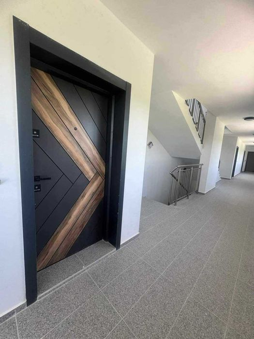 Продава се Двустаен апартамент в Търговище, Запад 2 - 105 кв.м за 811 €/кв.м - Снимка #9