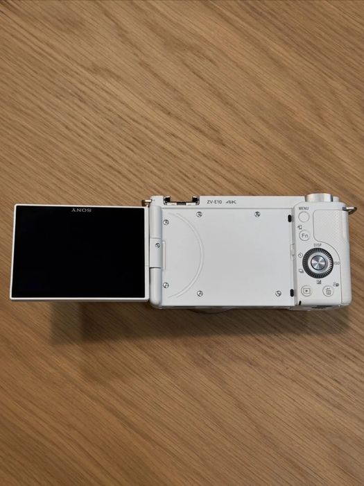 Фотоаппарат Sony ZV E10 4K