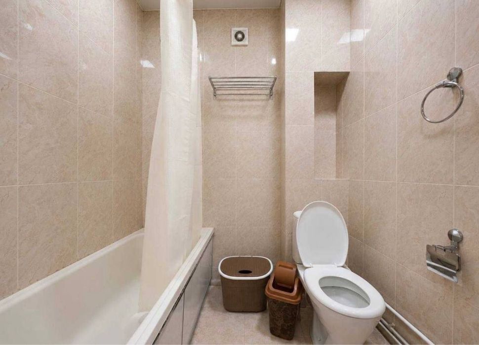 Айбек 1в2 ком 45м2 , срочно продается квартира