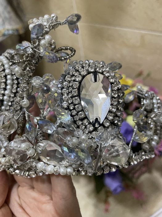 Корона ручной работы