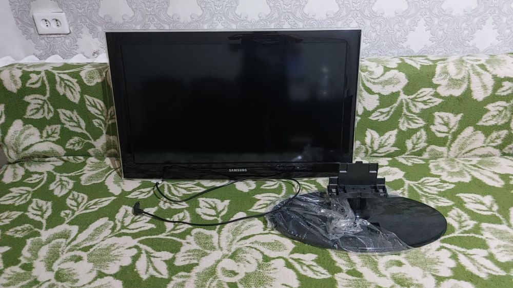 Продам телевизор .