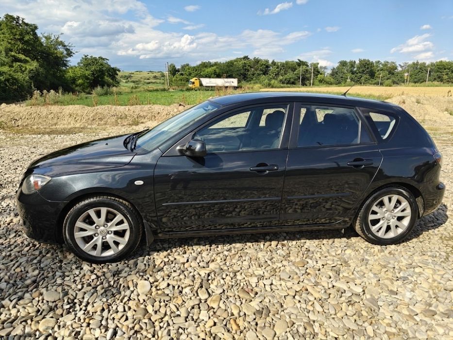 MAZDA 3 0 — imagine 4