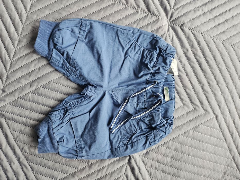 Бебепки дрехи Benetton