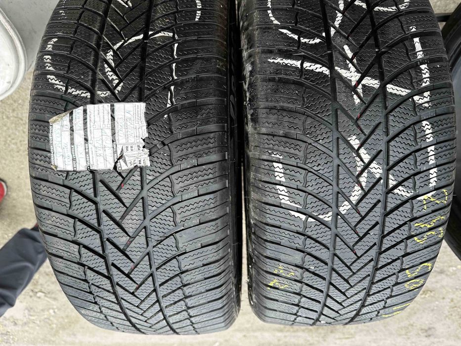 SET 2 Anvelope Iarna 245/50 R19 BRIDGESTONE Blizzak LM005 105V