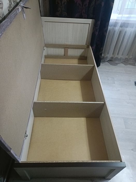 Кровать односпальная