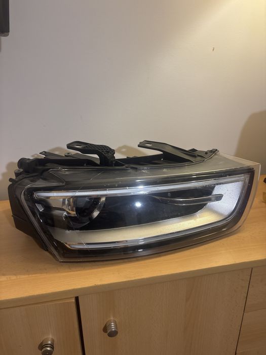 Фар Audi Q3 8U0 941 044
