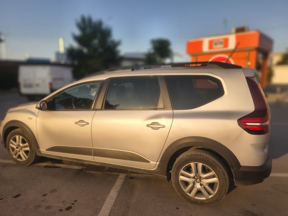 Дачия Gogger 2023 година. 19000 км.