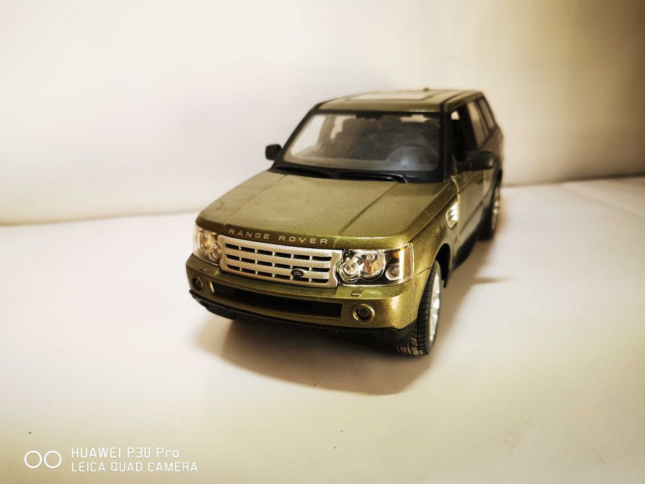 Модели 1:18 колички