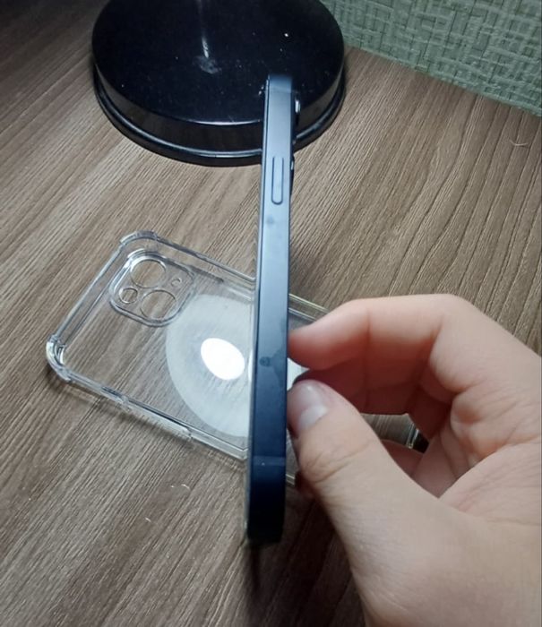 Продам или обменяю айфон 13