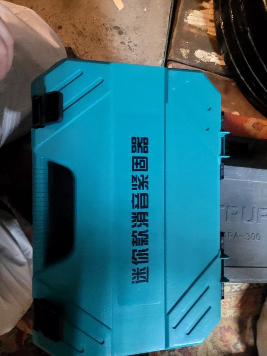 Монтажный пистолет продам