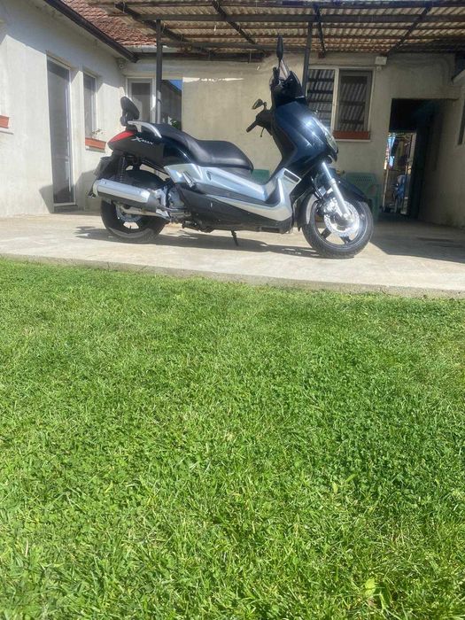 Yamaha XMAX 250 – Întreținut impecabil, acte RO
