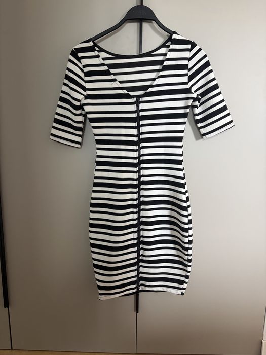 Rochie alb cu negru