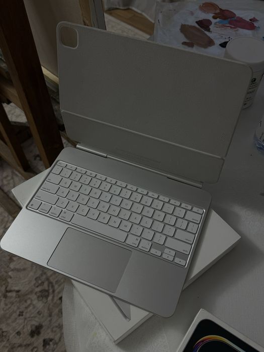 Чехол-Клавиатура Ipad Pro