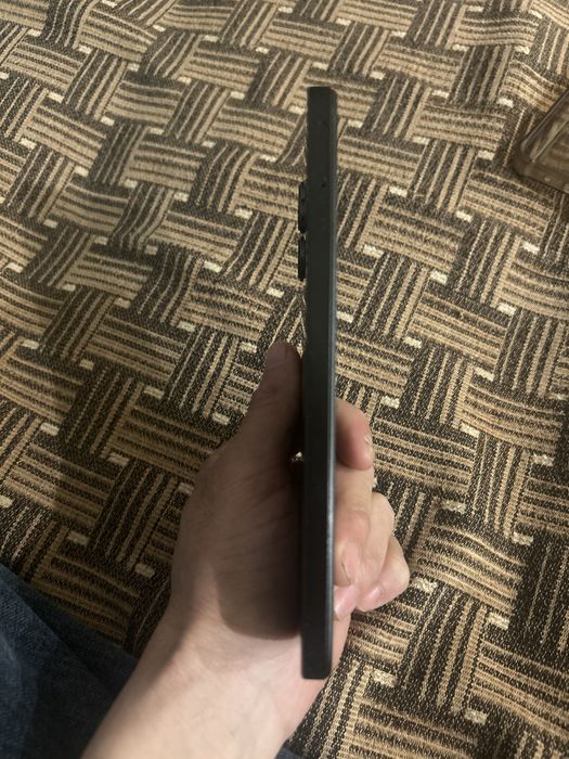 Продам Телефон REDMI12