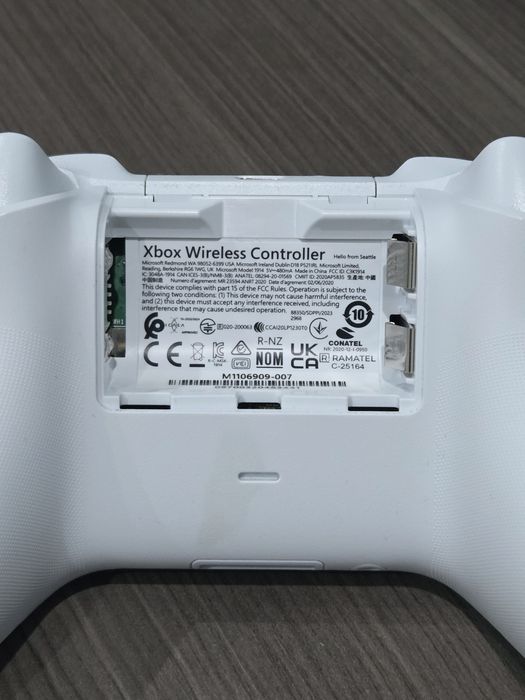 Xbox Series S/X Wireless Remote Controller Robot