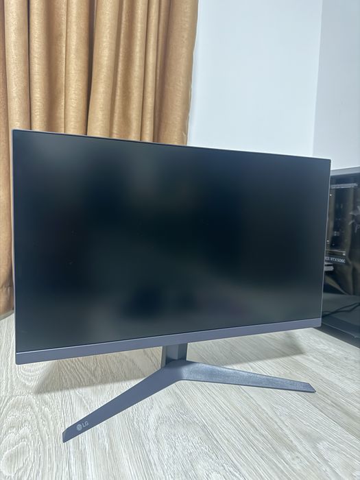 Monitor Gaming LG UltraGear 24GS50F-B 180Hz Full HD – Ca nou (cu cutie)