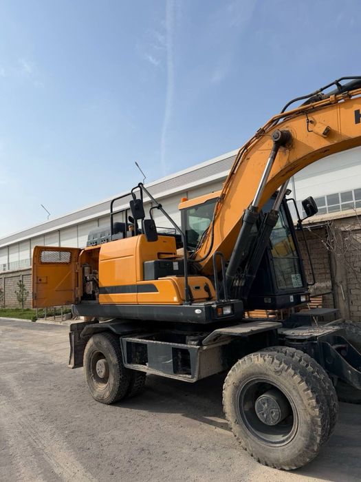 Машина Экскаватор