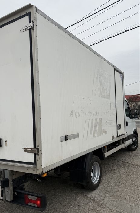 Iveco daily cu cub frugorific