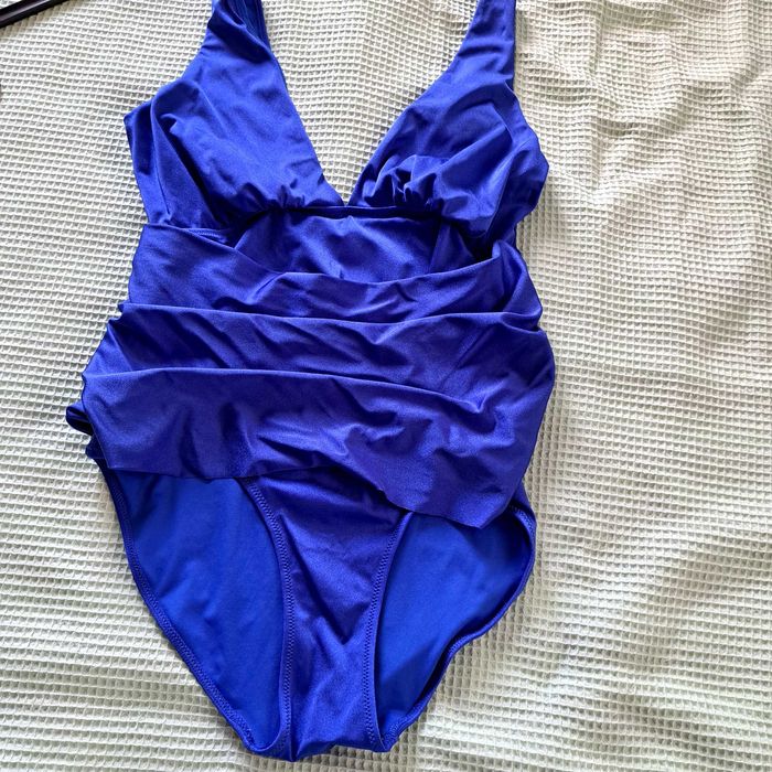 Бански костюм от астратекс