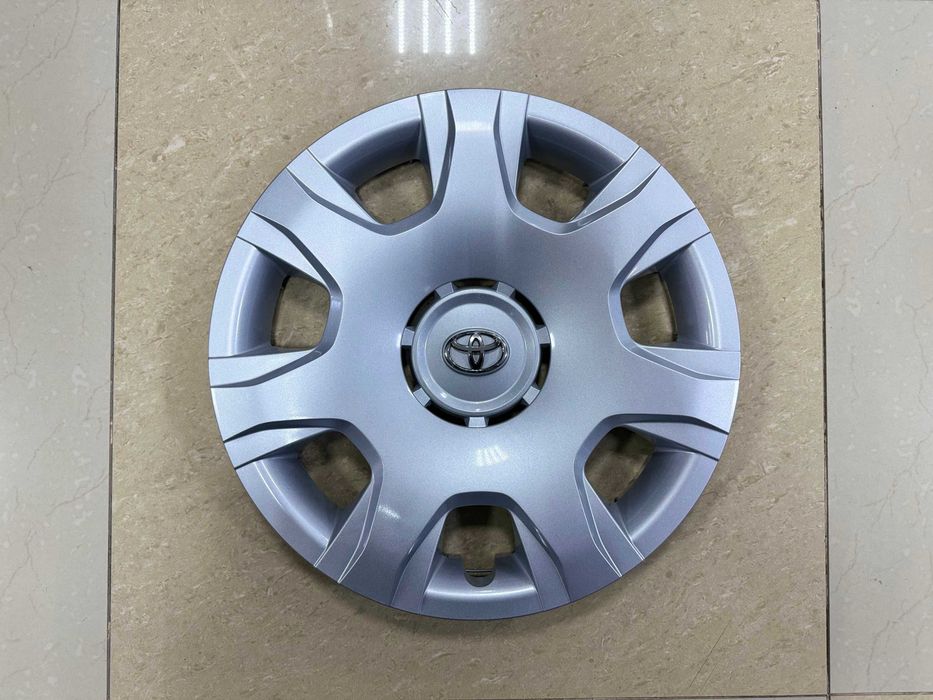 Колпаки R15 на Toyota Hiace (2013-)