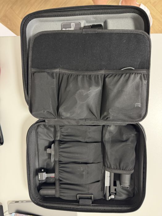 DJI RS 4 Combo – NOU, nefolosit + cadouri incluse