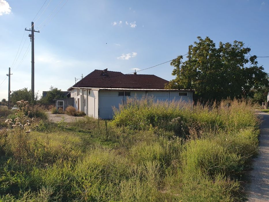 Teren plus clădire zona industriala Leordeni