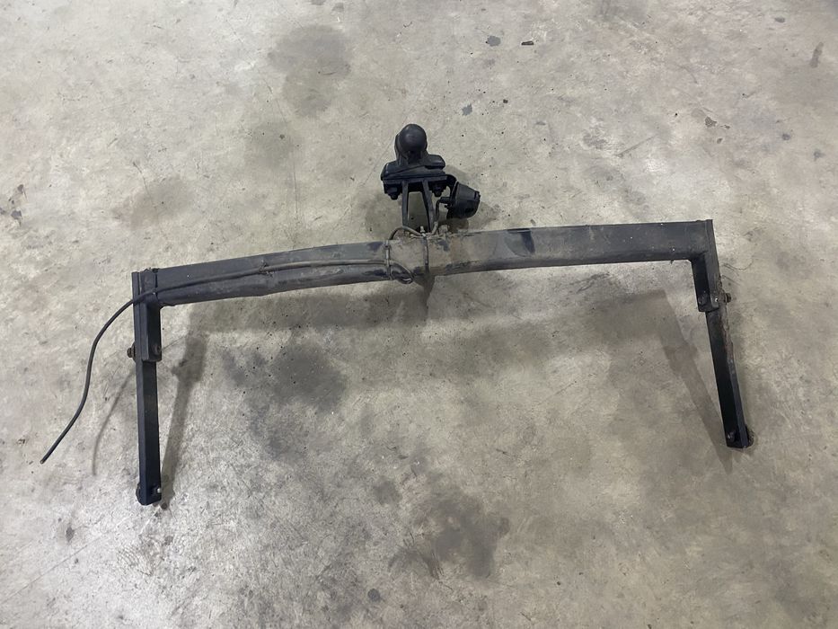 Теглич за VW Tiguan / Audi Q3