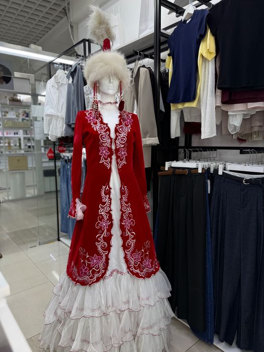 Ұлттық киім/Казахская национальная платья, цена указана на прокат