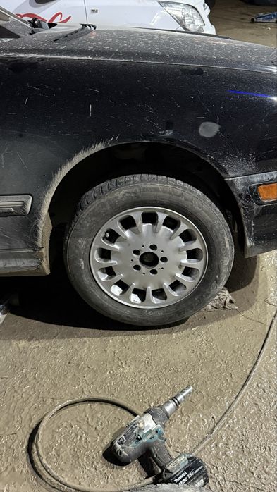 Покрышка Мерс R16