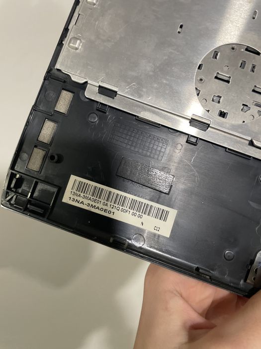 Vând tastatura pentru leptop asus