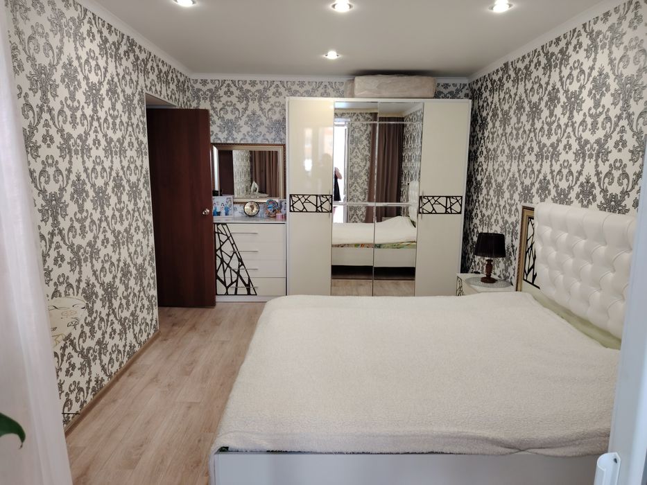 Продам 2 ком квартиры в новом доме