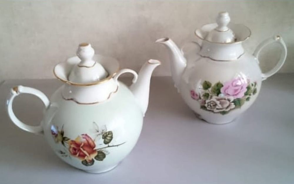 Фарфоровые чайники