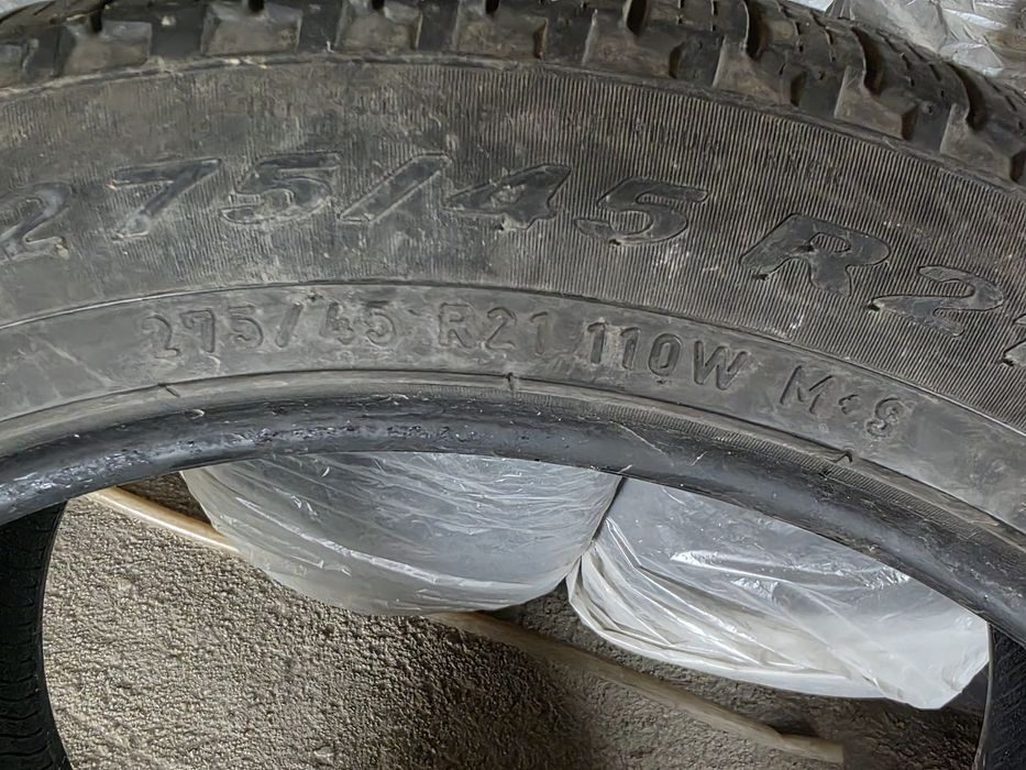 Летний шины 275 /45/21