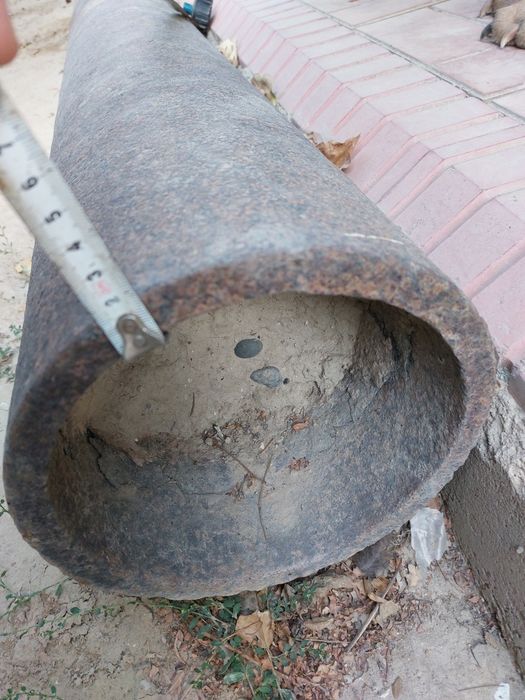 Продаётся труба толстостенная толщина стенки 18 миллиметров длинна 2 м