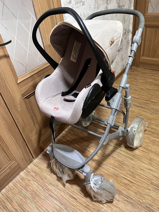 Продам коляску с люлькой