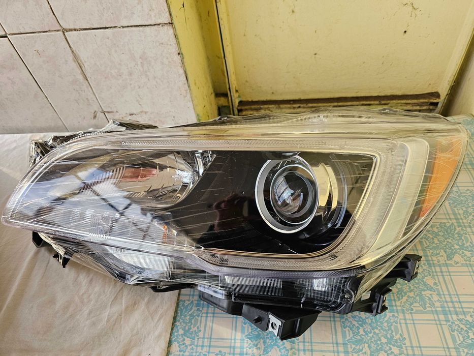 Subaru Outback 3.6 Фарове